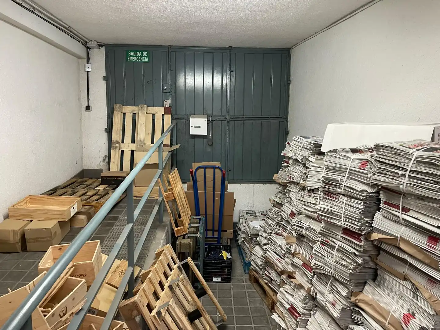 Commercial properties for sale in Madrid  with Furnished