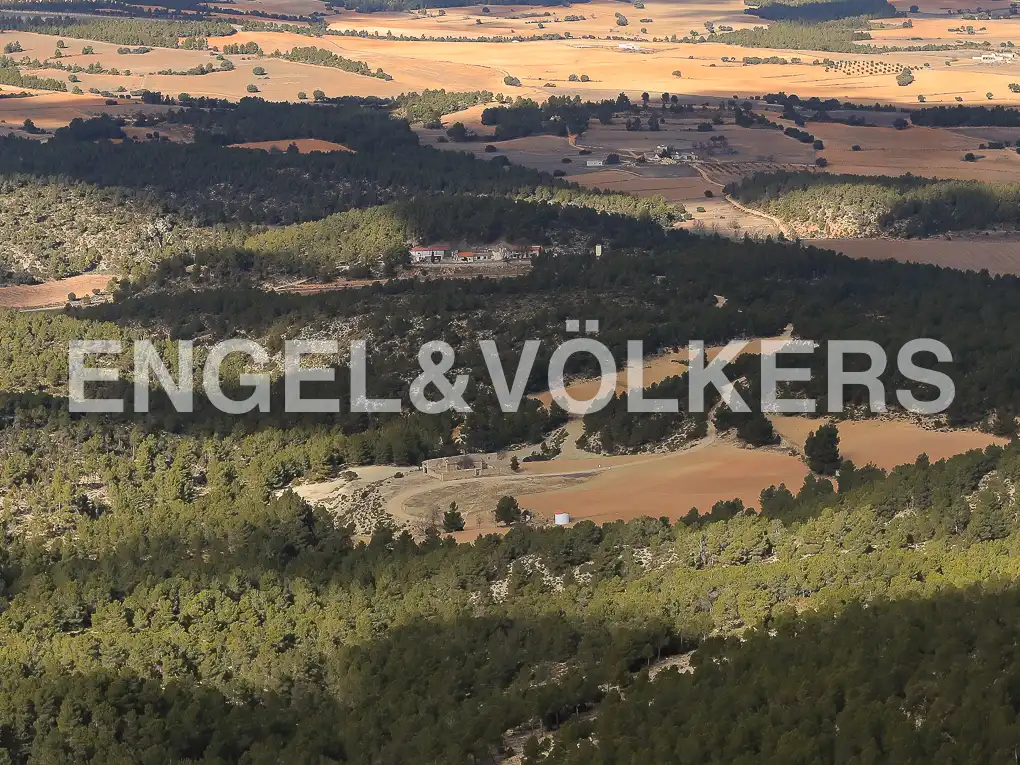 Finca rústica en venda en Ayora amb Calefacció, Jardí privat i Terrassa