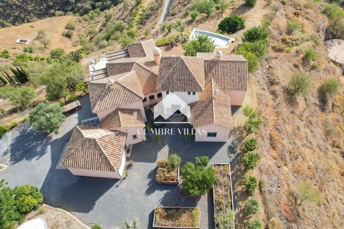 Casa rústica amb jardí en venda a Ítrabo, imagen 74