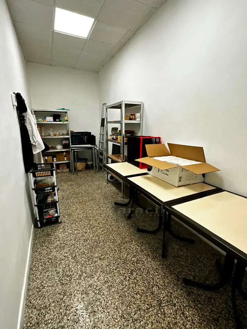 Business premises for sale in Eixample, imagen 17