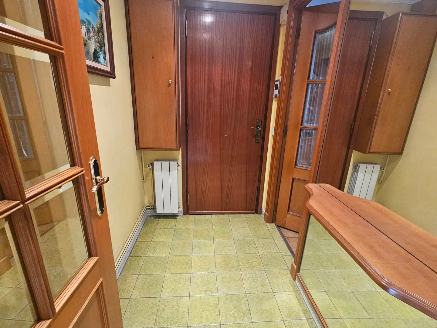 Flat for sale in Sabadell  with Air Conditioner, Heating and Oven
