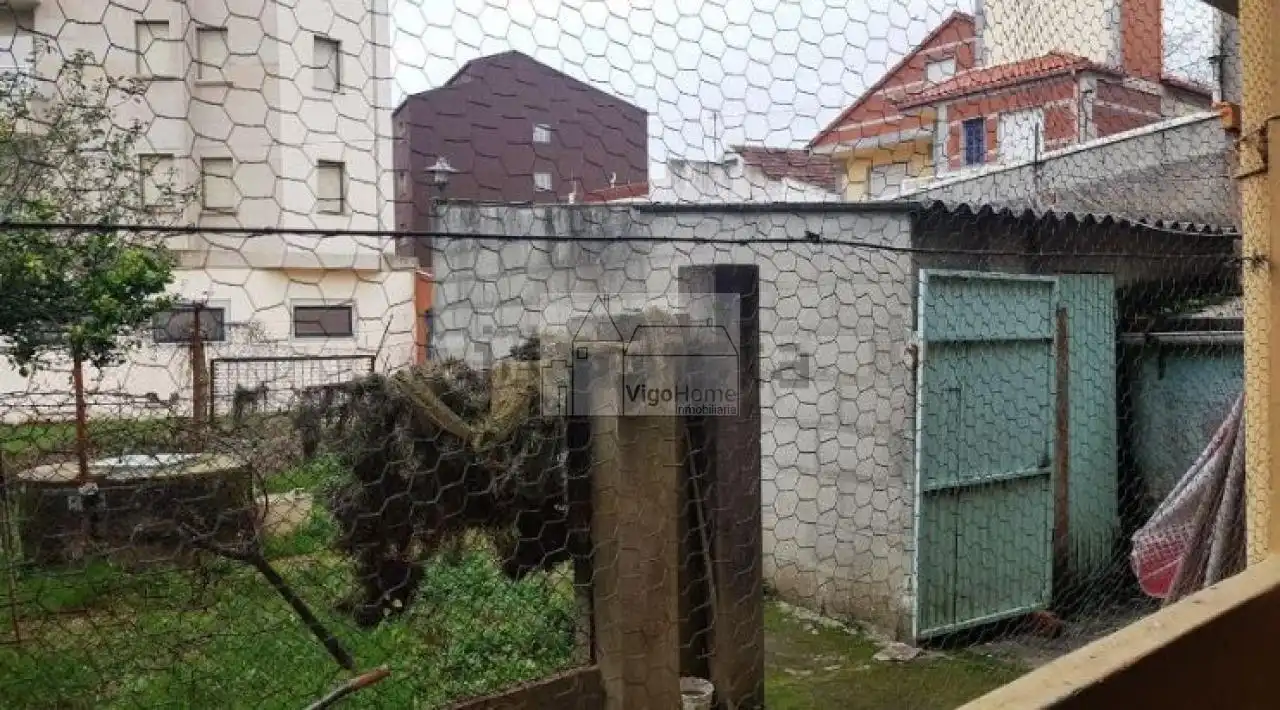 Casa o xalet en venda en Cangas  amb Calefacció, Jardí privat i Terrassa