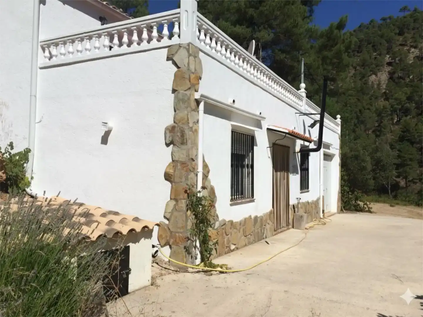 Vista exterior de Piso en venta en Paterna del Madera con Amueblado y Balcón