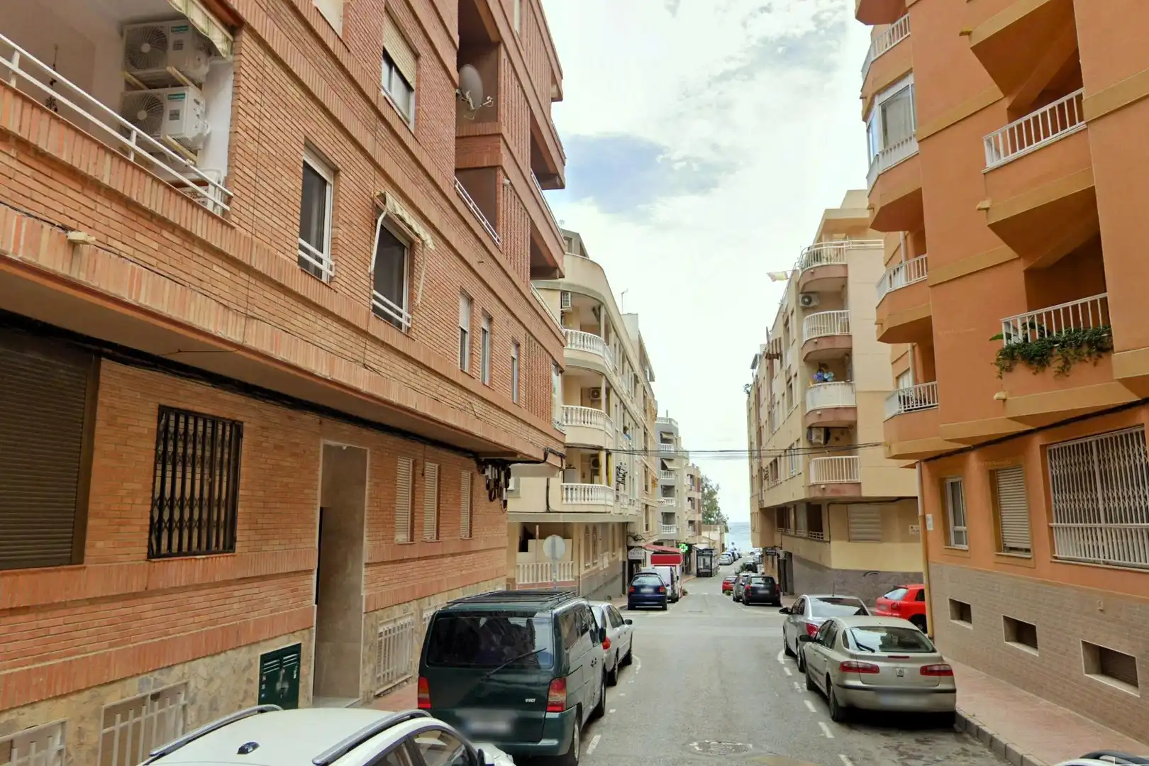 Vista exterior de Ático en venta en Torrevieja con Aire acondicionado, Calefacción y Amueblado