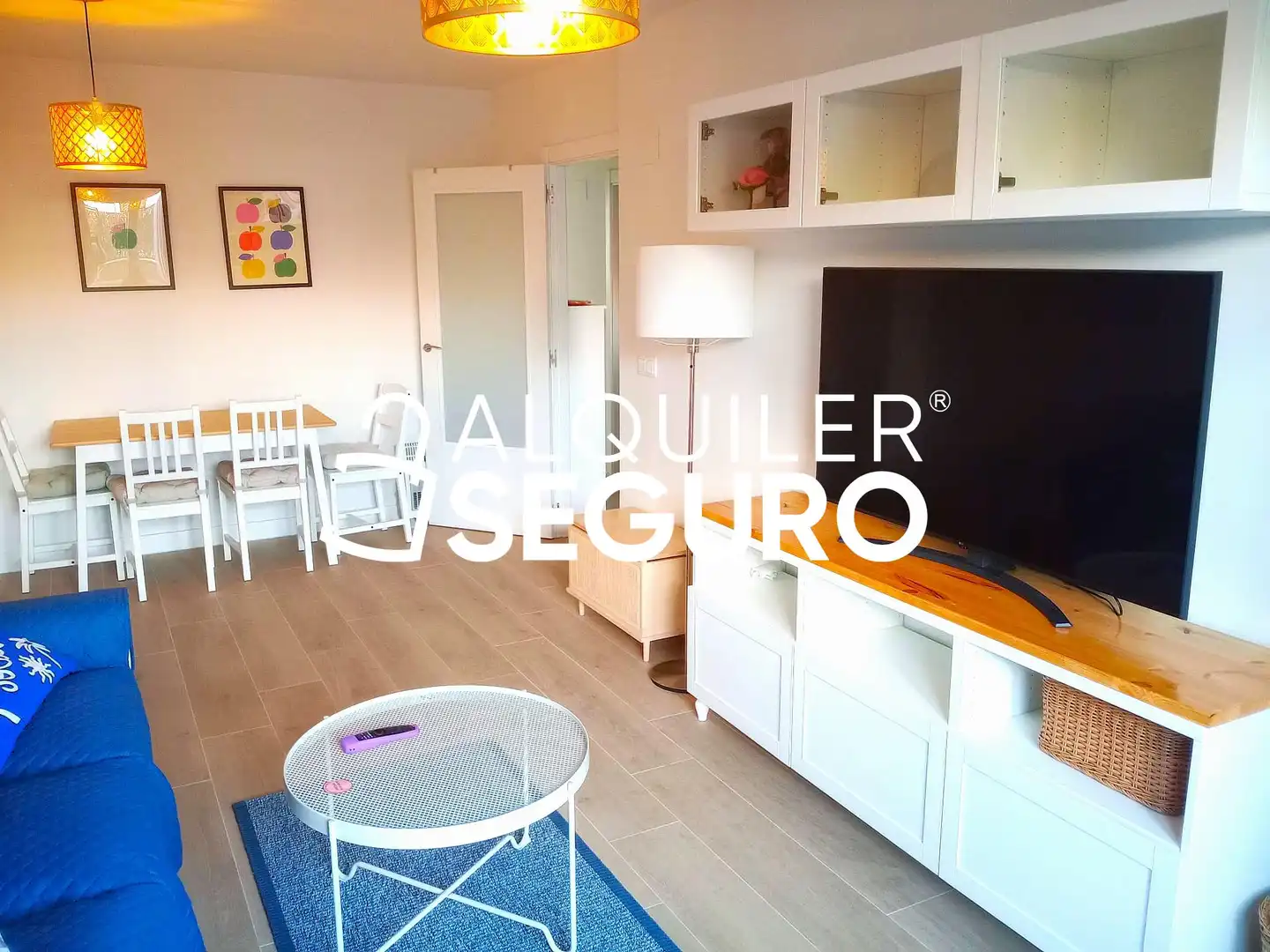 Living room of Flat for rent in Valladolid  with Heating, Terrace and Swimming Pool