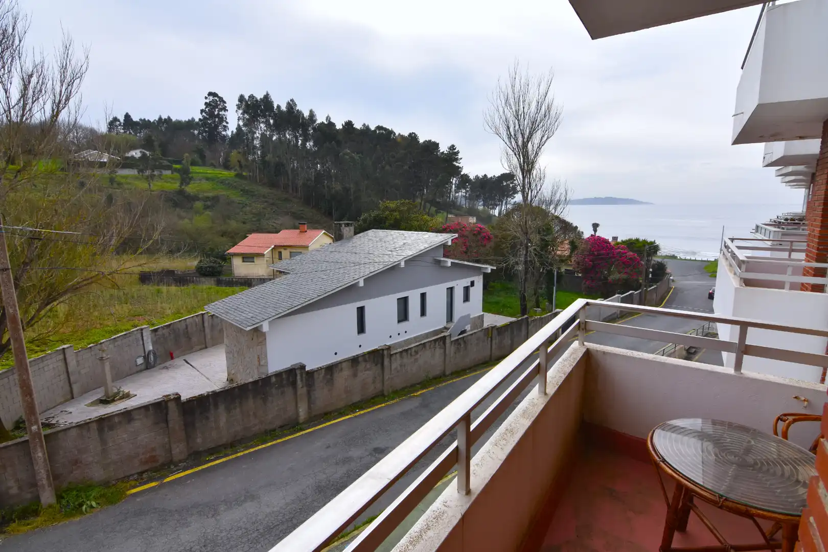Habitación de Piso en venta en Pontedeume con Calefacción, Parquet y Terraza