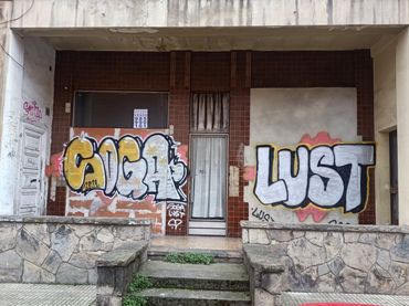 Local comercial en venta en Calle del Bierzo