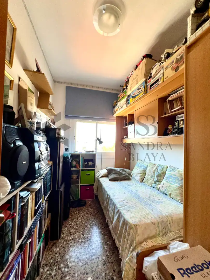 Dormitori de Pis en venda en Vilanova i la Geltrú amb Aire condicionat, Calefacció i Terrassa