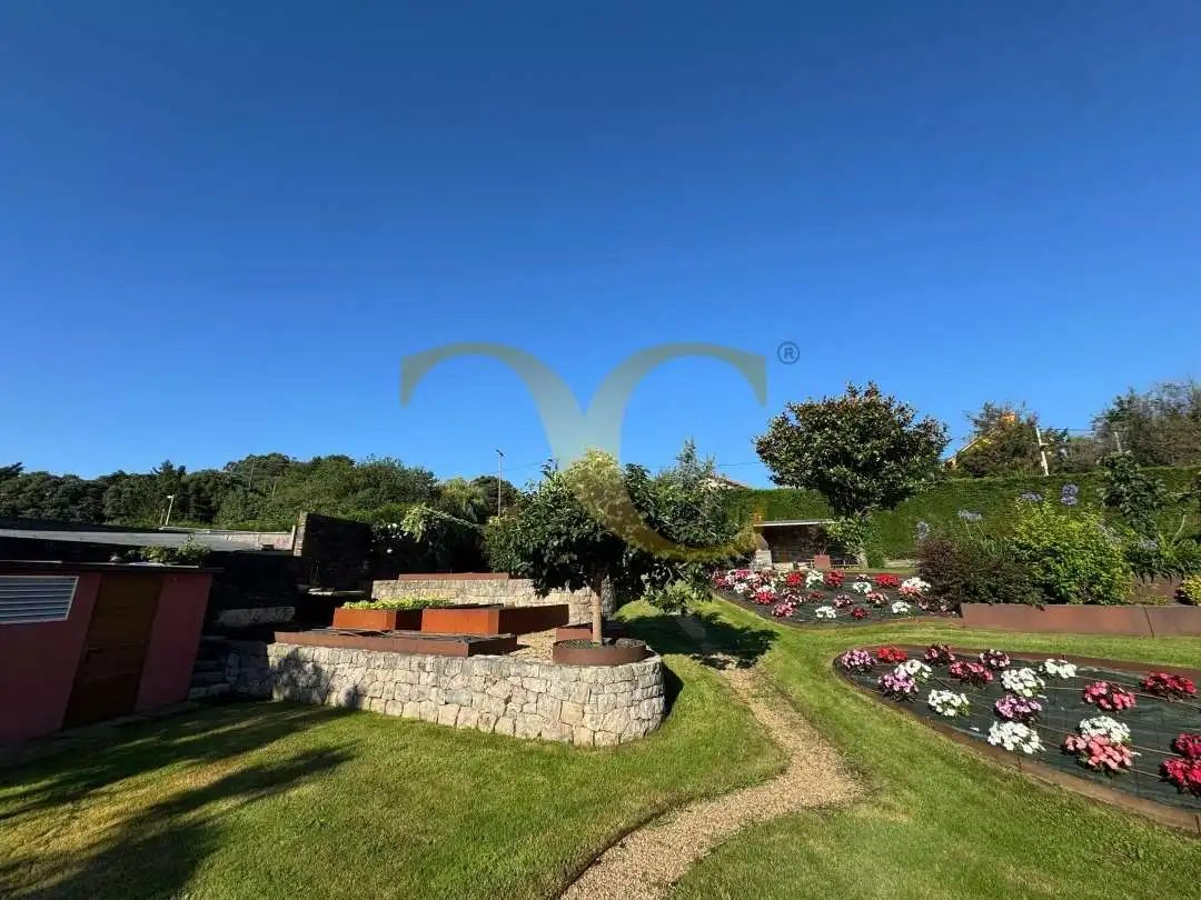 Garden of Houses for rent in Santa Cruz de Bezana  with Air Conditioner, Heating and Private garden