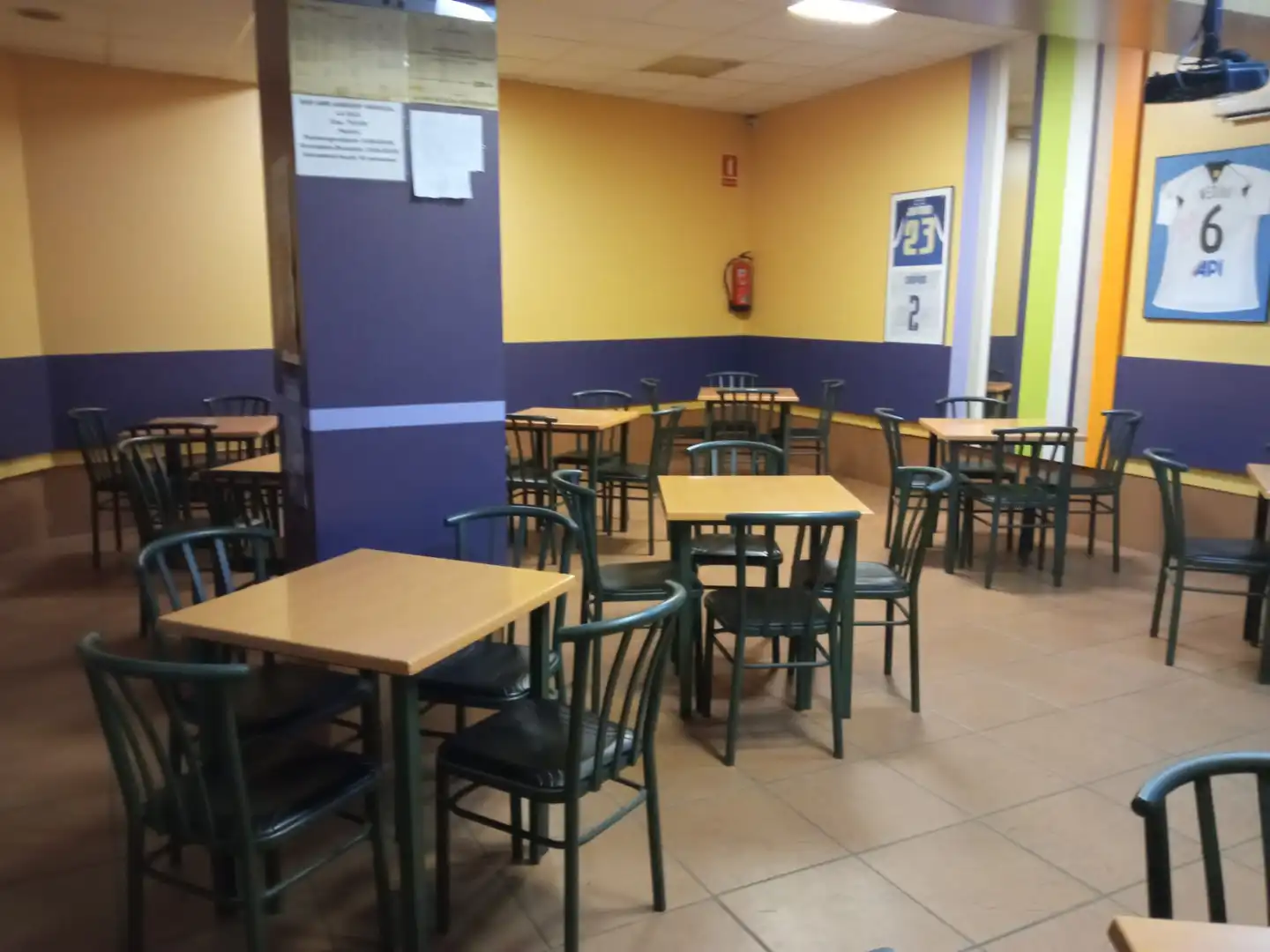 Local en traspaso en Tarragona con Aire acondicionado, Amueblado y Alarma