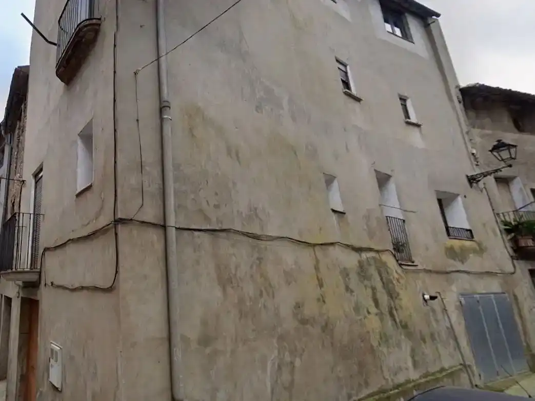 Vista exterior de Casa adosada en venda en Ponts amb Balcó