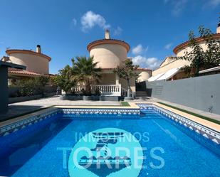 Vista exterior de Casa o xalet en venda en Peñíscola / Peníscola amb Aire condicionat, Terrassa i Piscina