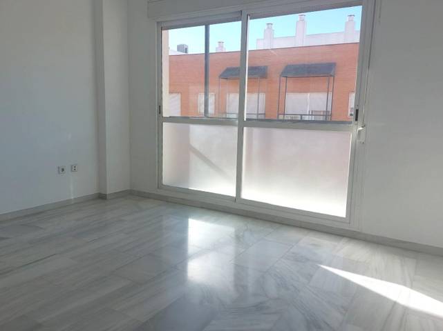 Piso en Alquiler en Avenida EDUARDO DATO en La Calzada - La Florida