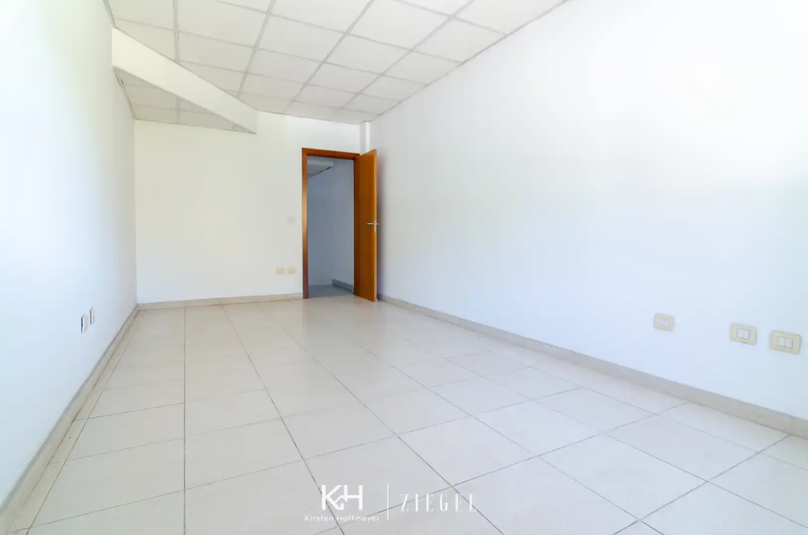 Local comercial en venta en Avenida Tinamar 4, imagen 16