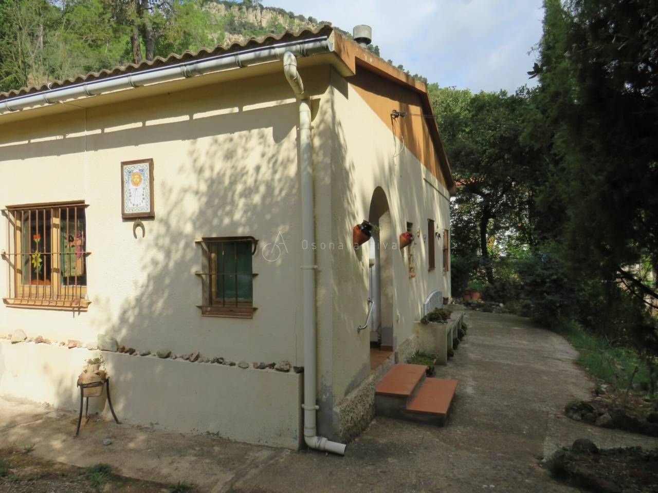 Exterior view of House or chalet for sale in Centelles