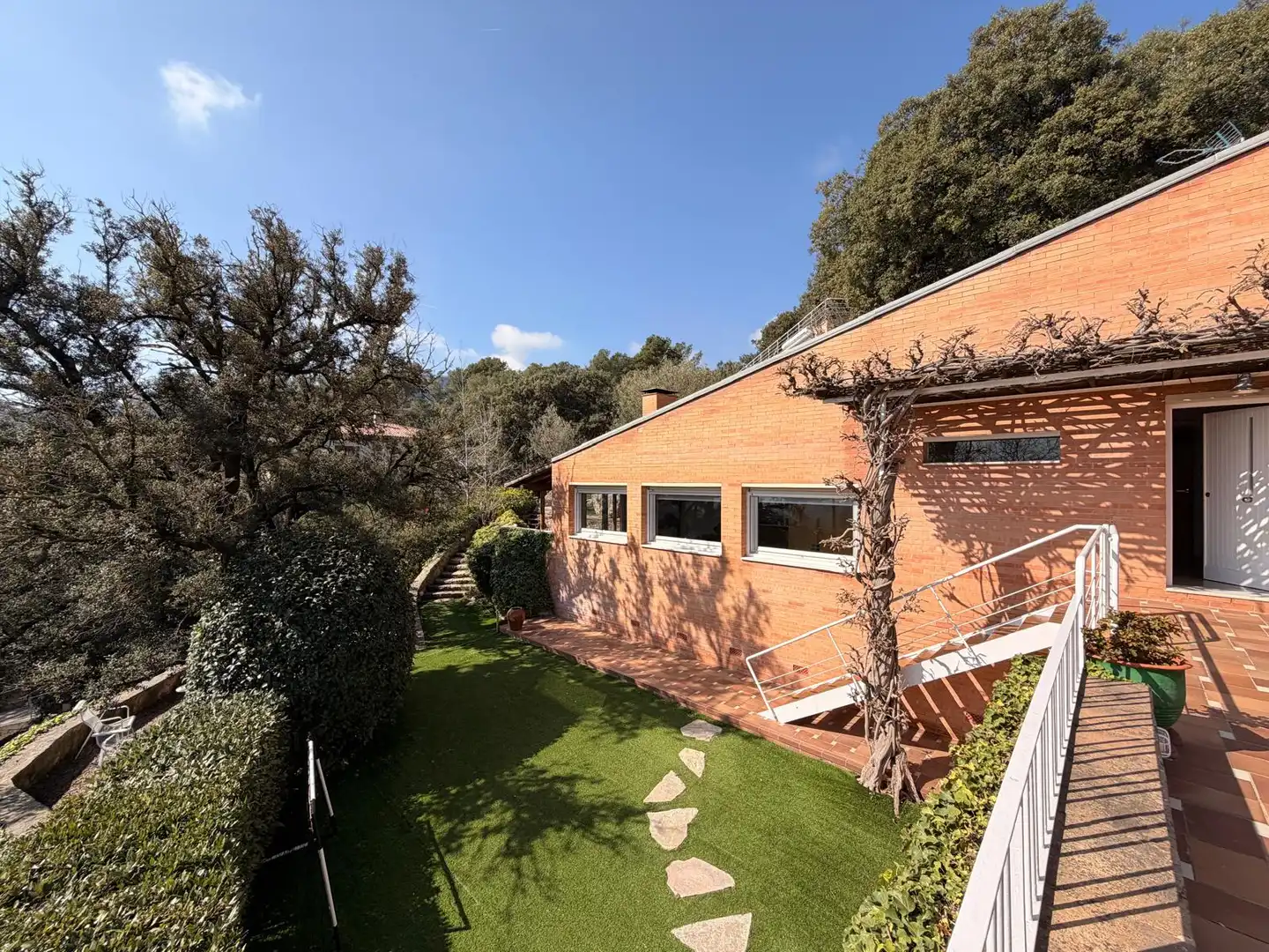 Garden of Houses for sale in Castellar del Vallès  with Air Conditioner, Heating and Private garden