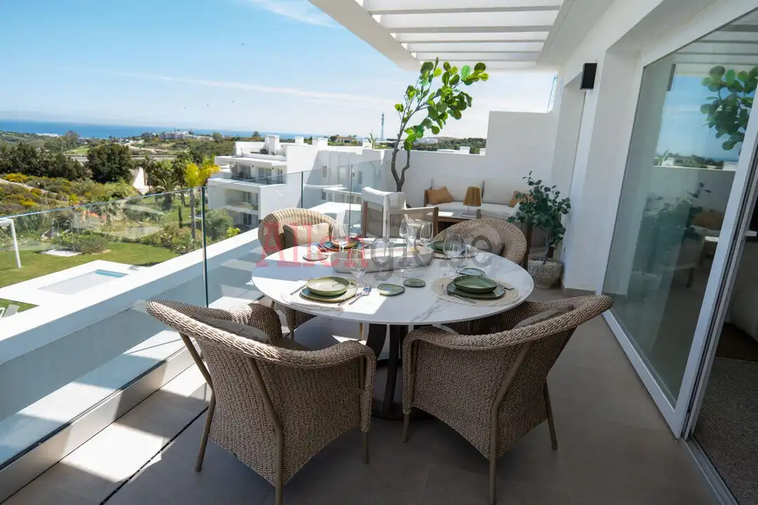 Terraza de Ático en venta en Estepona con Aire acondicionado, Calefacción y Jardín privado
