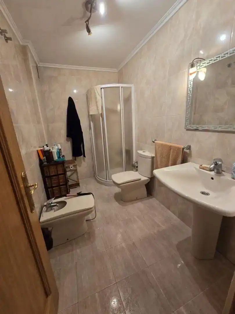 Bathroom of Flat for sale in Ourense Capital   with Balcony
