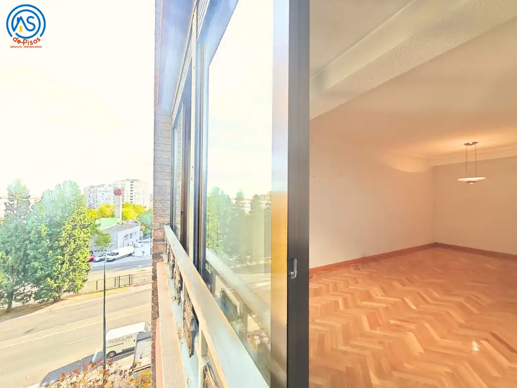 Habitación de Piso en venta en Zaragoza con Calefacción, Parquet y Horno