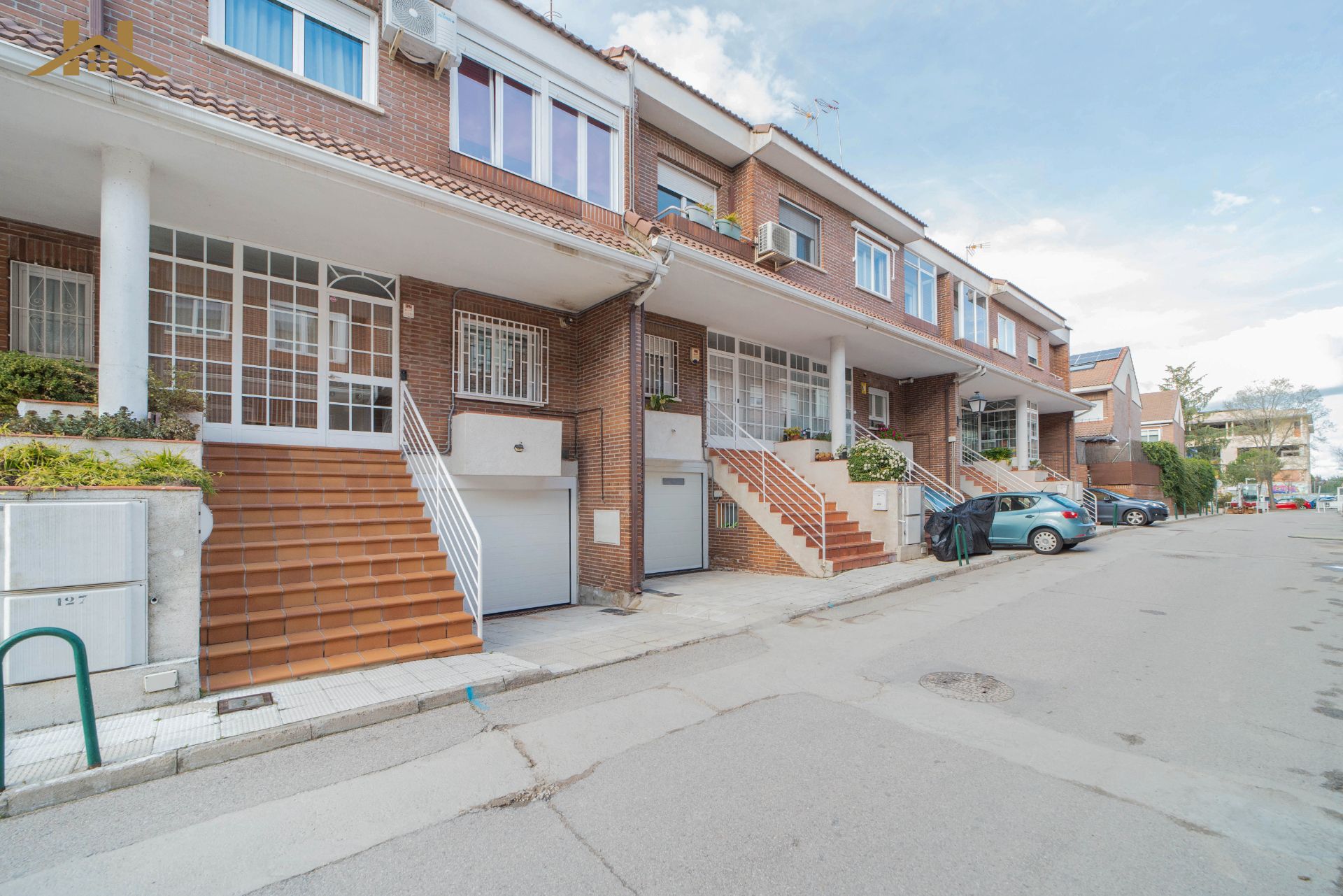 Exterior view of Single-family semi-detached for sale in Las Rozas de Madrid