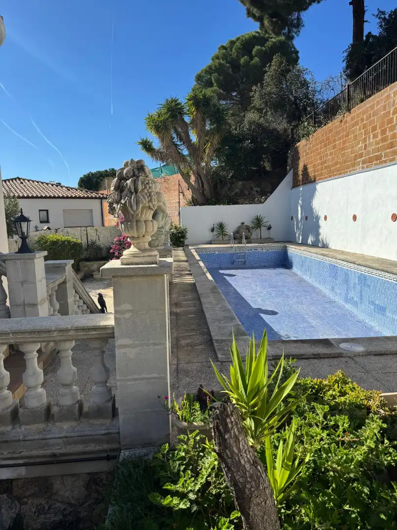 Chalet con piscina en venta en Canyelles, imagen 4