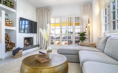 Living room of Planta baja for sale in Marbella  with Air Conditioner, Terrace and Swimming Pool