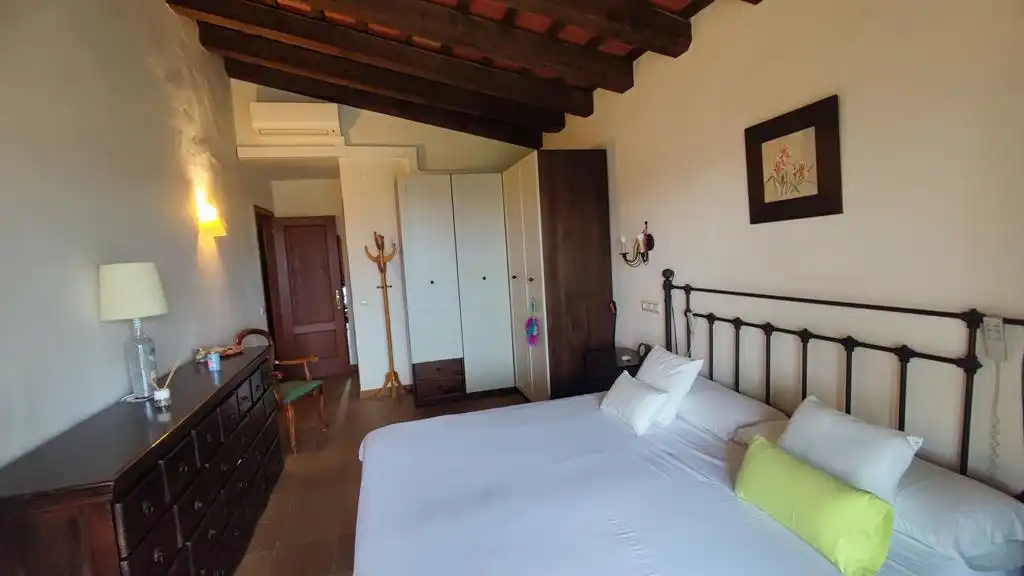 Dormitori de Casa o xalet en venda en Masarac i Vilarnadal amb Aire condicionat, Calefacció i Jardí privat
