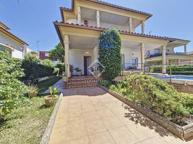 Casa-chalet en Venta en Santa Maria - L'Eixample - Sud Sumella