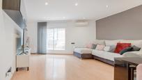 Sala d'estar de Àtic en venda en Cornellà de Llobregat amb Terrassa