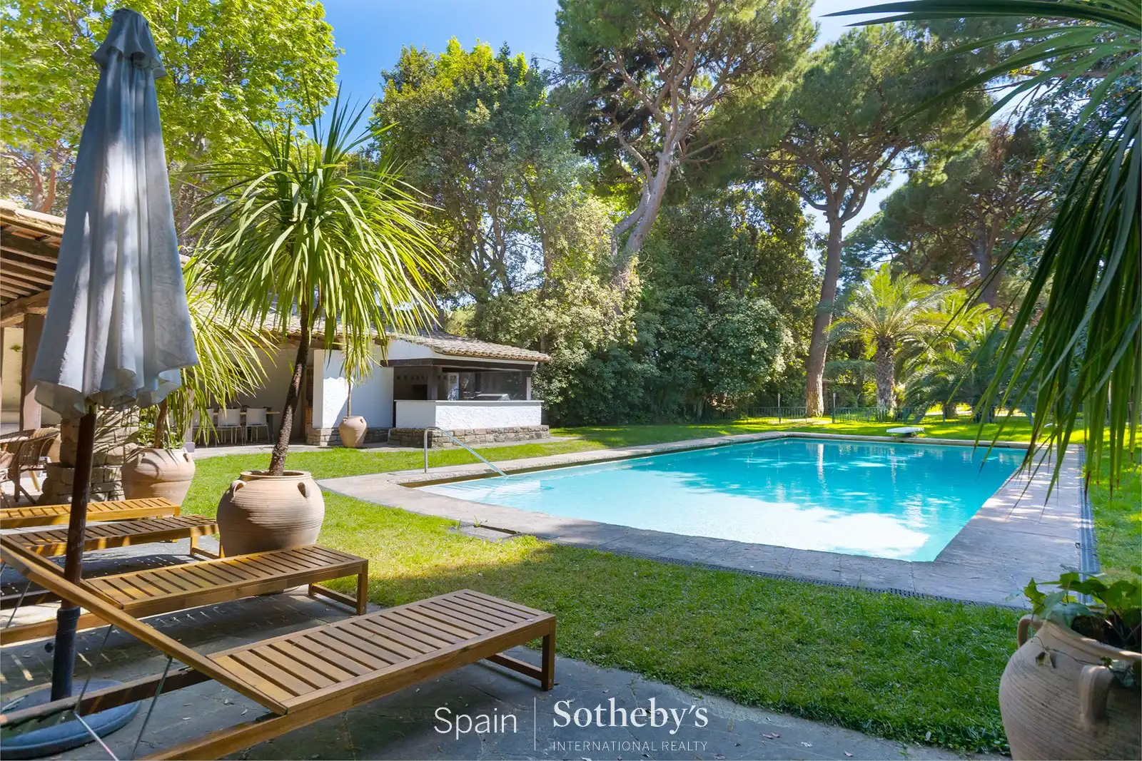 Exterior view of Country homes for sale in Premià de Dalt  with Air Conditioner, Heating and Private garden