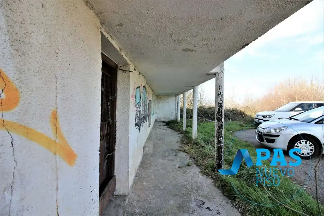 Vista exterior de Casa o xalet en venda en Solórzano amb Jardí privat