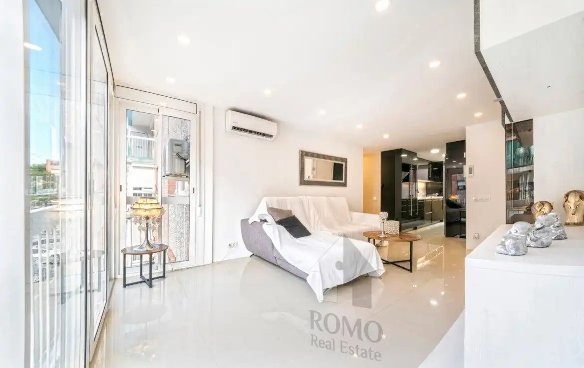 Vista exterior de Piso en venta en Santa Perpètua de Mogoda con Aire acondicionado y Calefacción