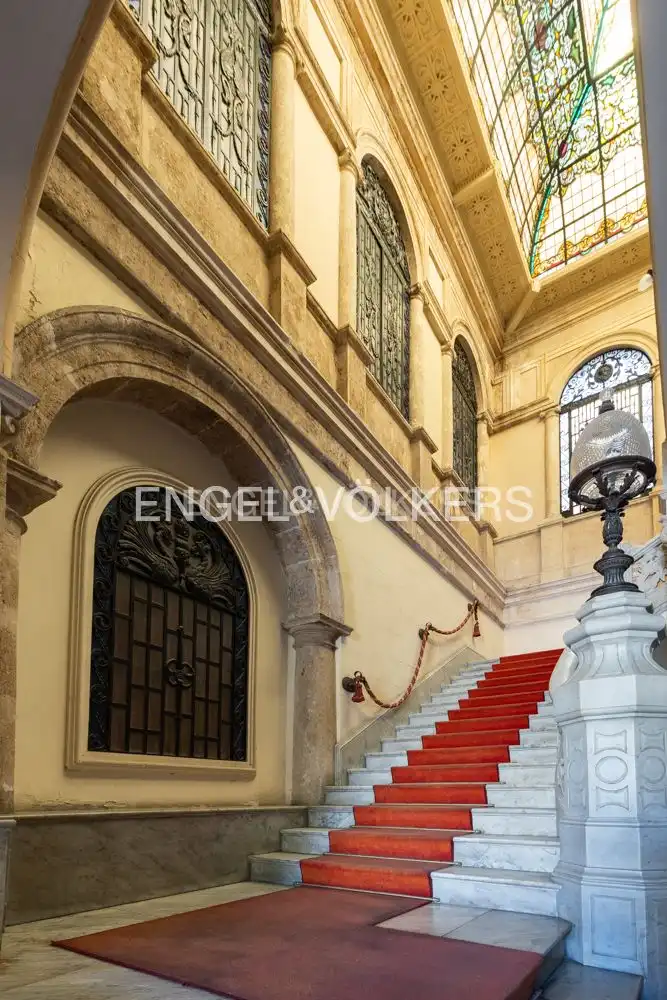 Piso con terraza en venta en Ciutat Vella