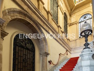 Appartamento con balcone in vendita a Ciutat Vella