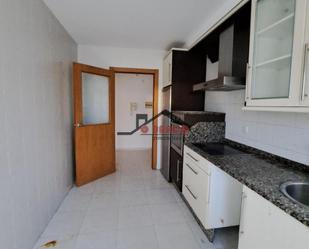 Kitchen of Flat for sale in O Barco de Valdeorras    with Heating, Parquet flooring and Storage room