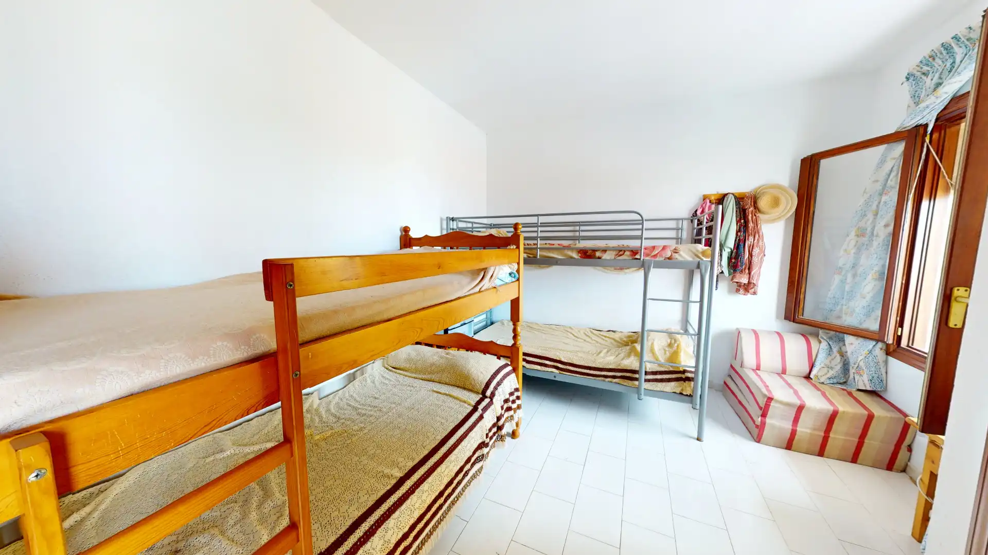 Bedroom of Flat for sale in Torrevieja  with Air Conditioner, Balcony and Community pool
