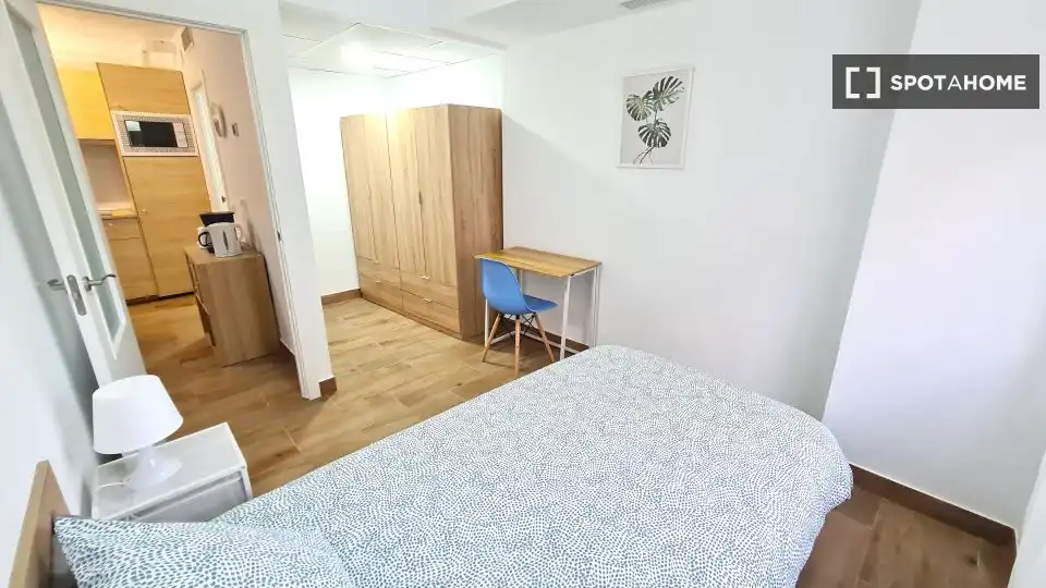 Schlafzimmer von Wohnung zur Miete in Getafe mit Klimaanlage, Heizung und Möbliert
