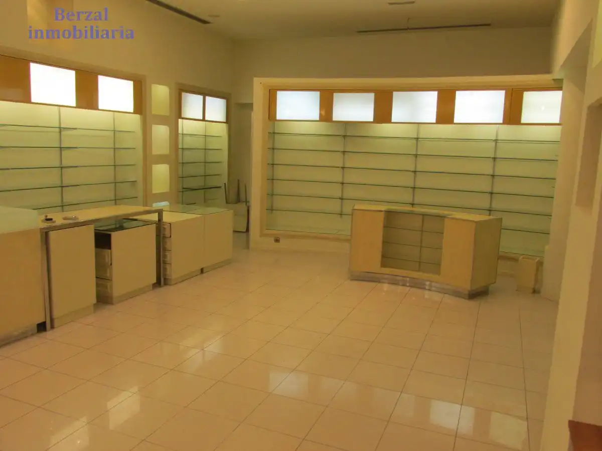 Local comercial en alquiler en Calle Doctores Castroviejo, imagen 9