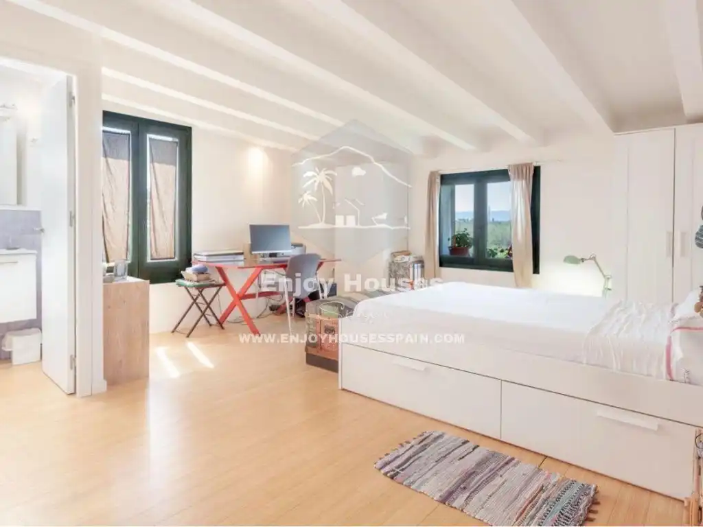 Houses for sale in Montgó - Ermita
