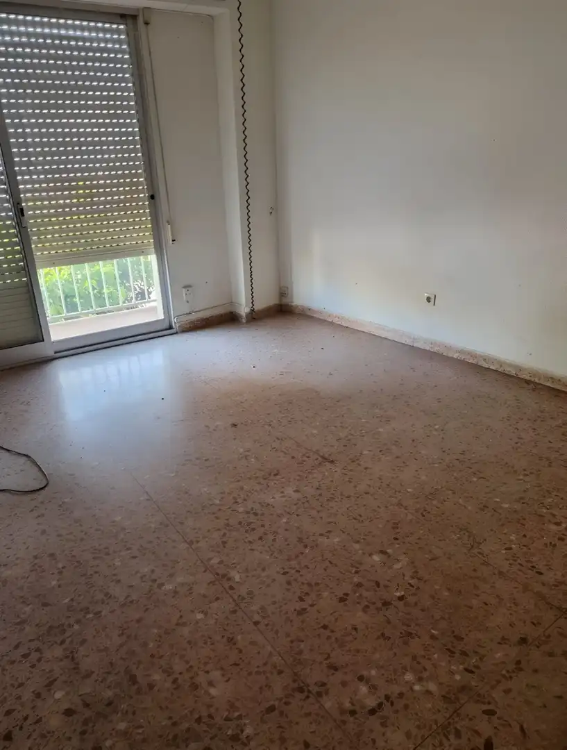 Flat for sale in Carcaixent  with Furnished