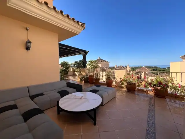 Terrasse von Dachboden zum Verkauf in Marbella mit Klimaanlage, Heizung und Terrasse