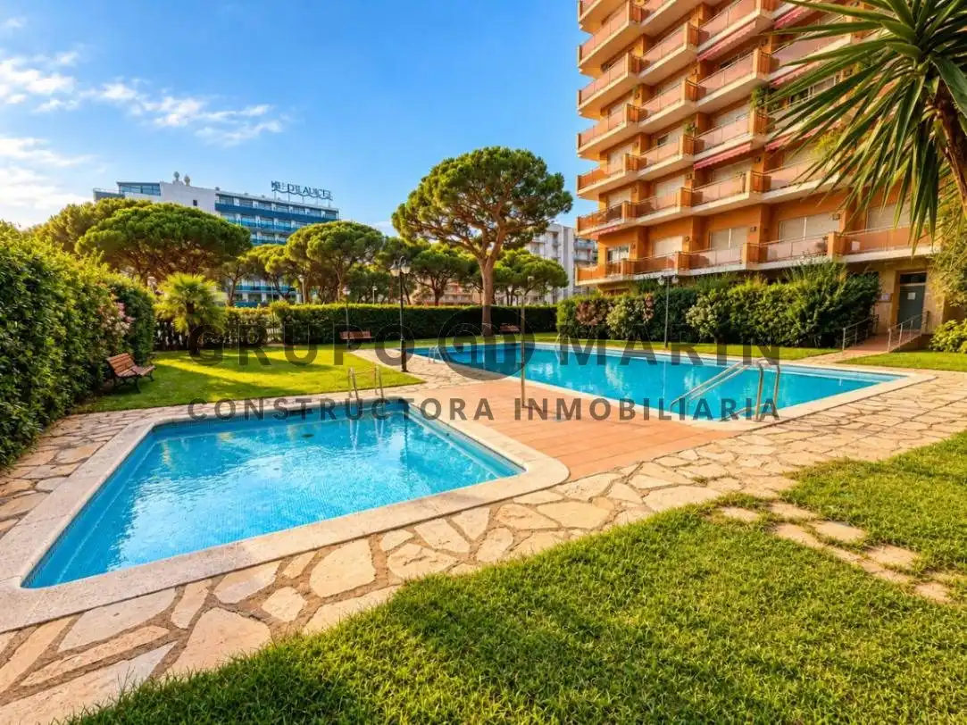 Flat with pool for sale in Avinguda Vila de Madrid, imagen 22