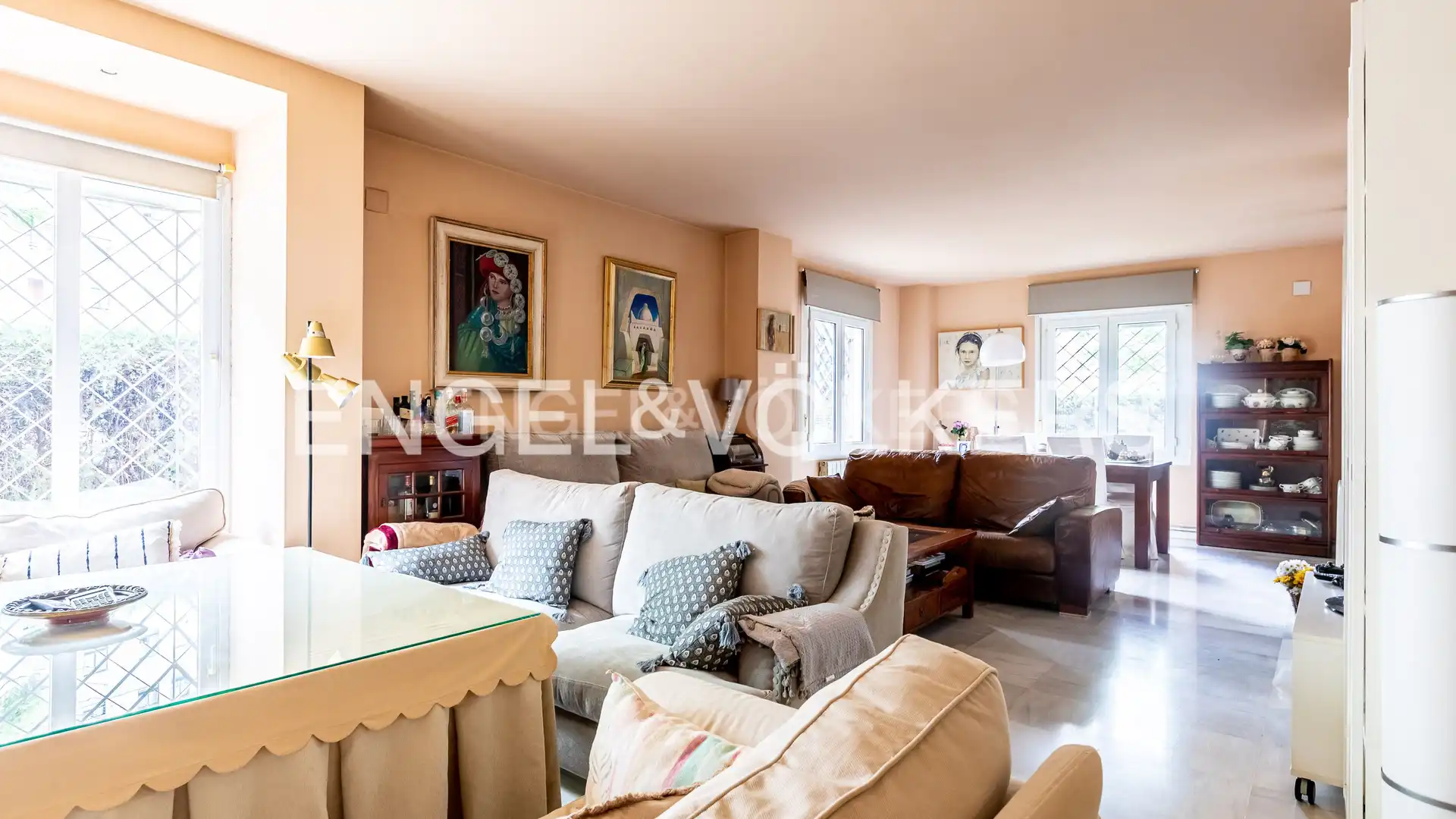 Sala de estar de Piso de alquiler en  Sevilla Capital con Aire acondicionado, Calefacción y Trastero