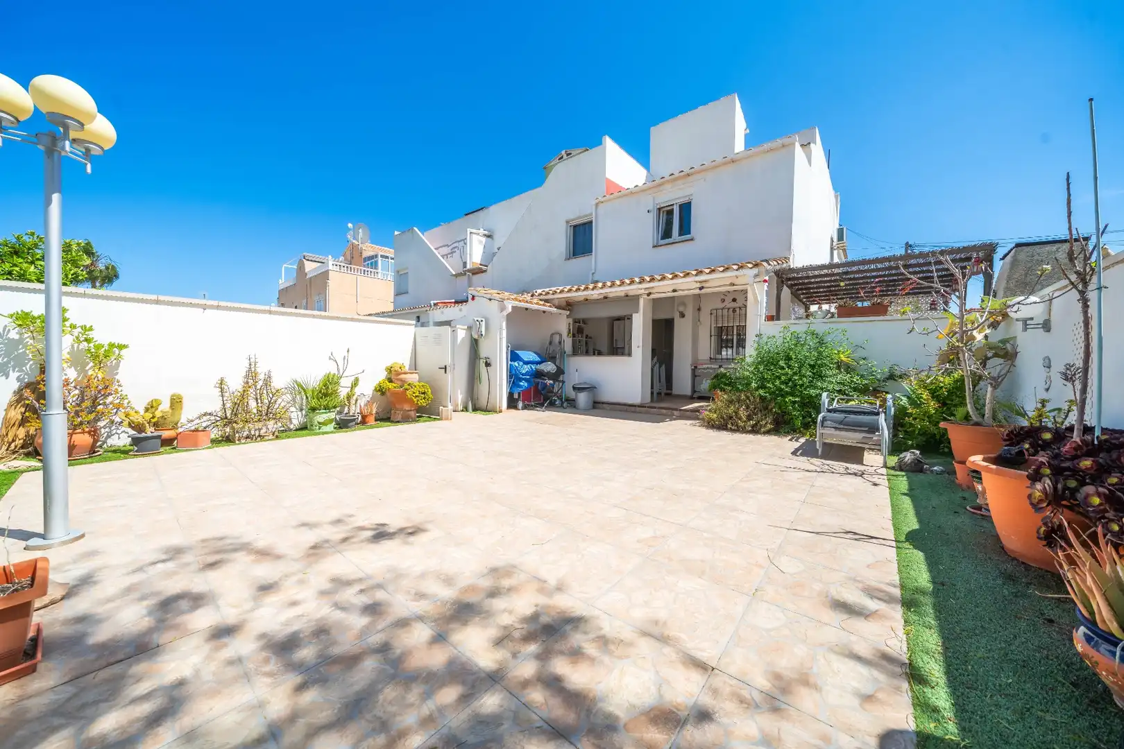 Adosado con jardín en venta en Orihuela Costa