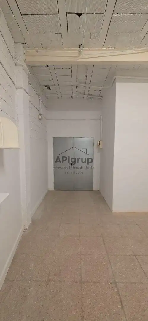 Local comercial en venda a Centre - Sant Oleguer, imagen 9