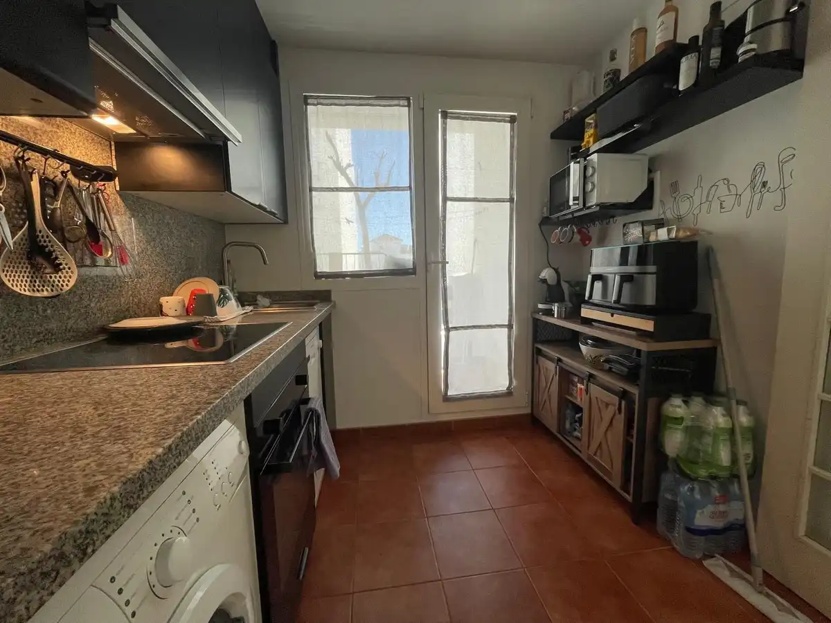 Cuina de Dúplex en venda en Estepona amb Aire condicionat, Jardí privat i Terrassa
