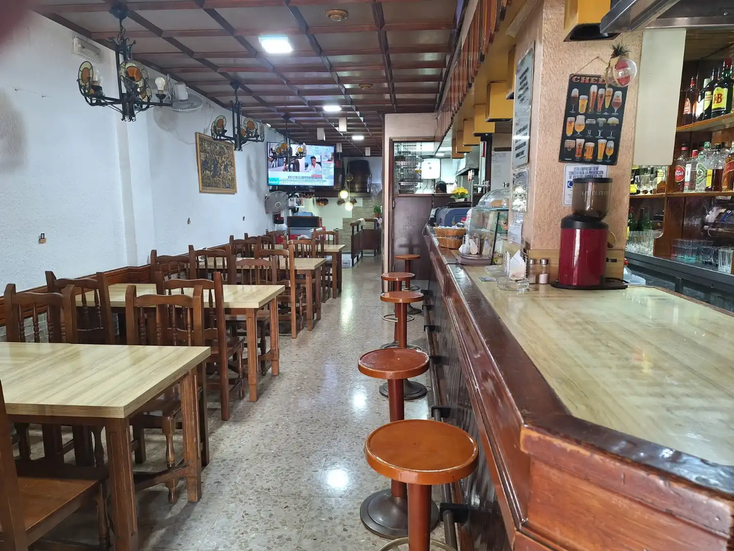 Business premises for transfer in Les Corts, imagen 10