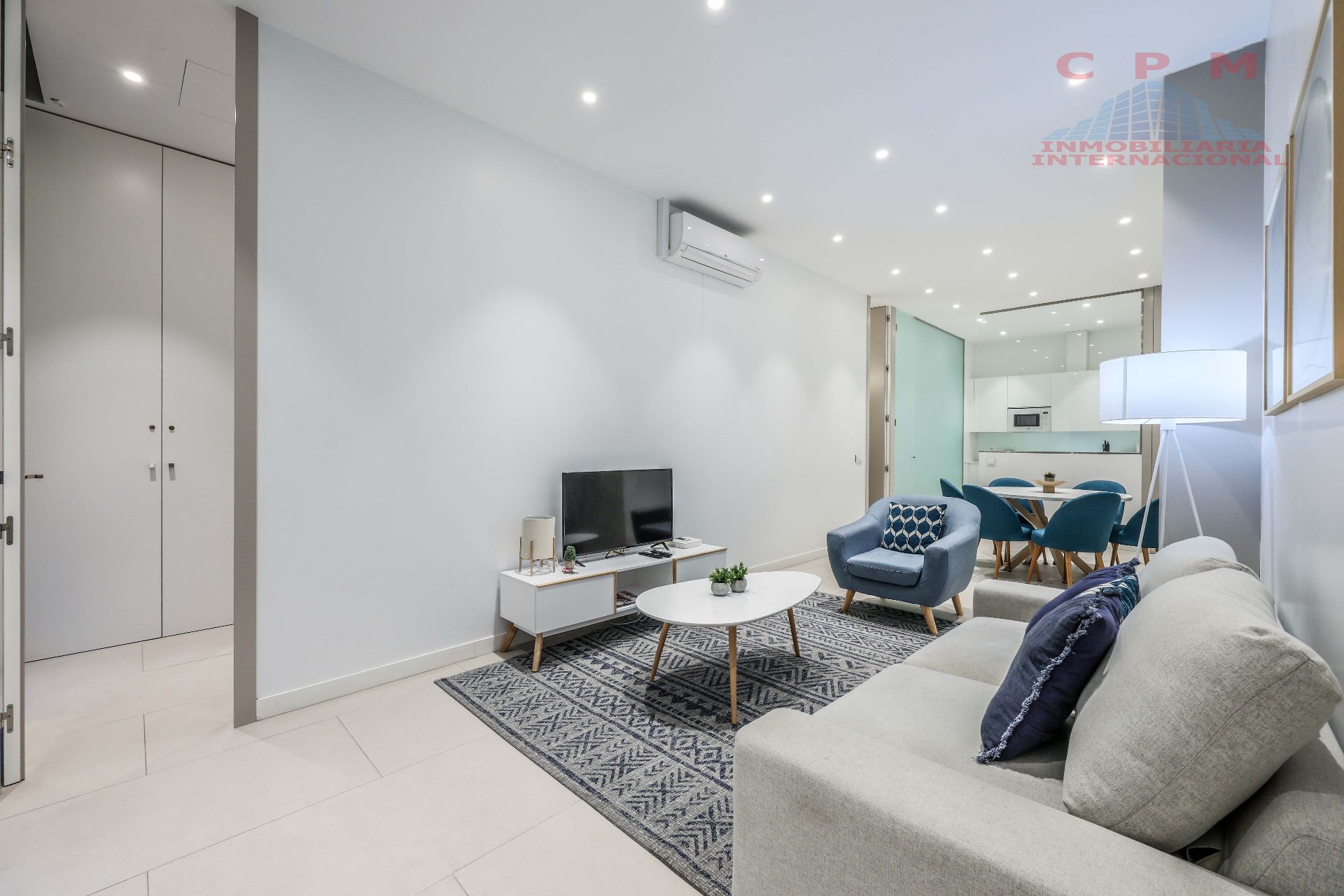 Living room of Flat to rent in  Madrid Capital  with Air Conditioner, Heating and Furnished