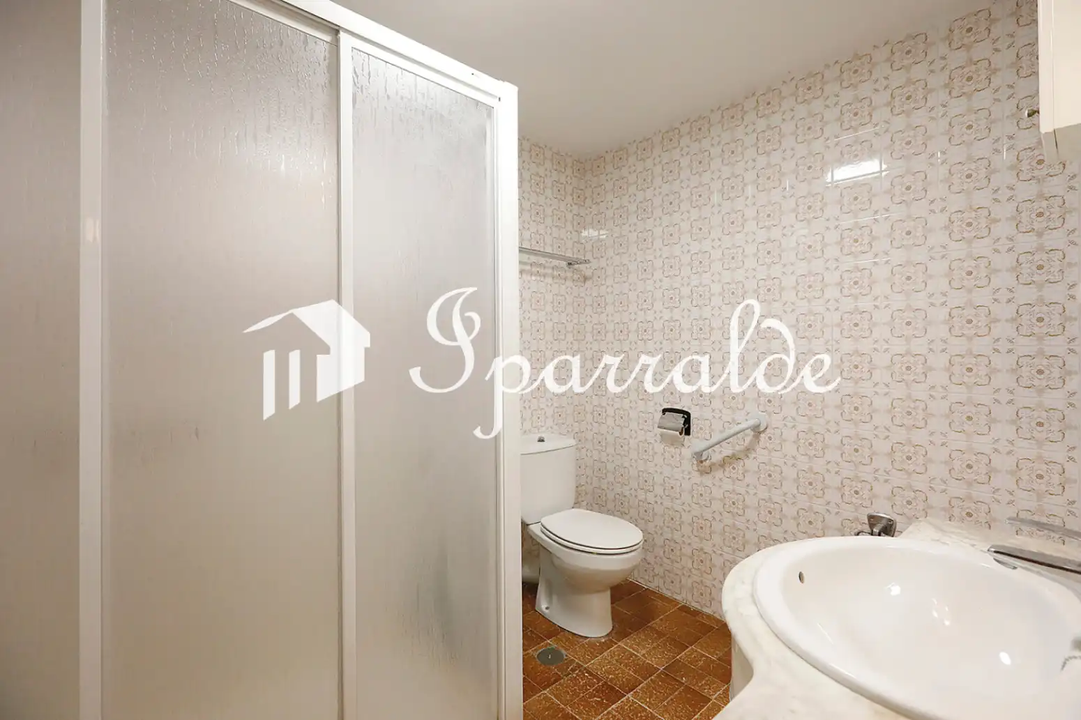 Bathroom of Flat for sale in Irun   with Heating and Balcony