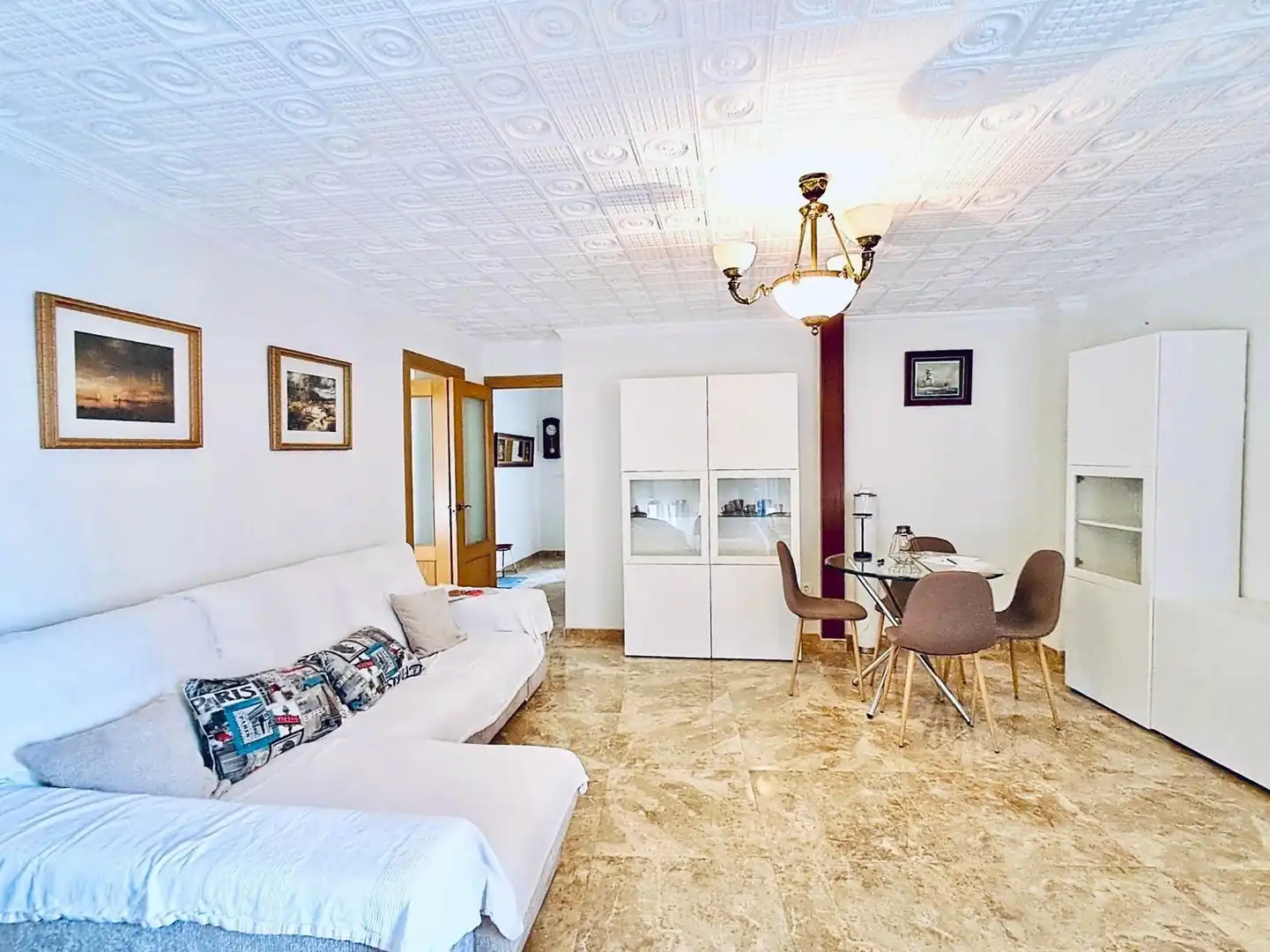 Sala de estar de Piso en venta en Águilas con Terraza y Amueblado